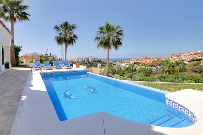 Qlistings House - Villa in Riviera del Sol, Costa del Sol image 1